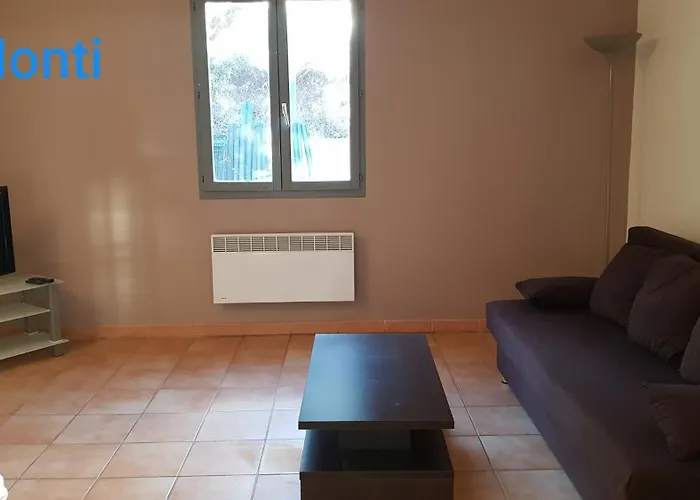 De 90m2 Proche De La Avec Grande Piscine Monti Apartment